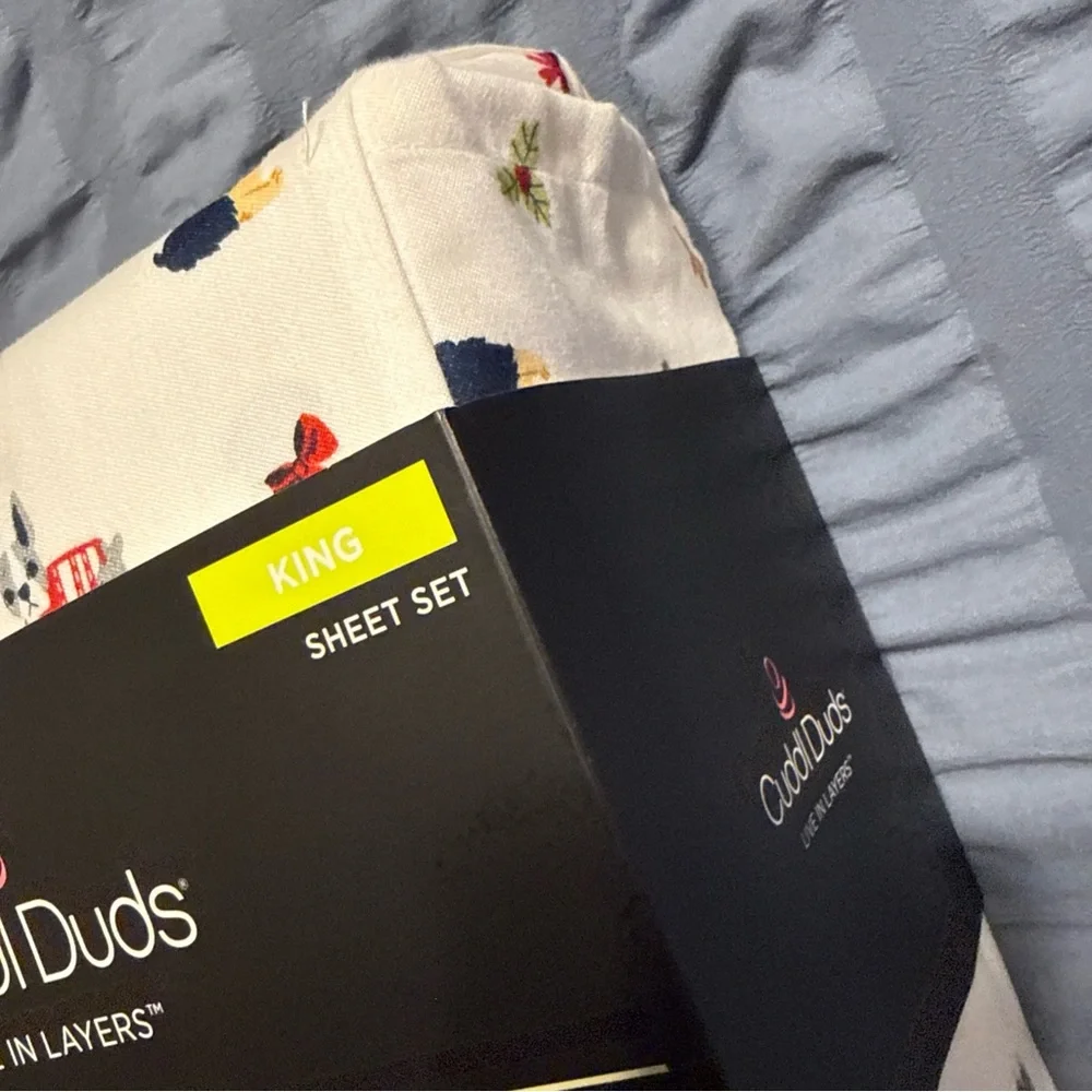 Cuddl Duds King Sheet Set - White with Colorful Dog Print NEW